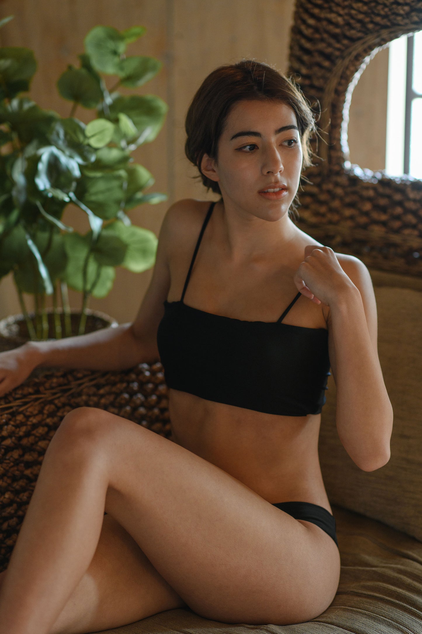 BANDEAU RIPPLE BLACK LINE TOP